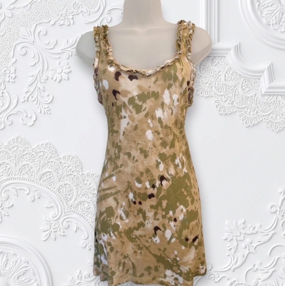 H.I.P. Happening in the Present Abstract Camo Ruffle Tank Top Gray Size L